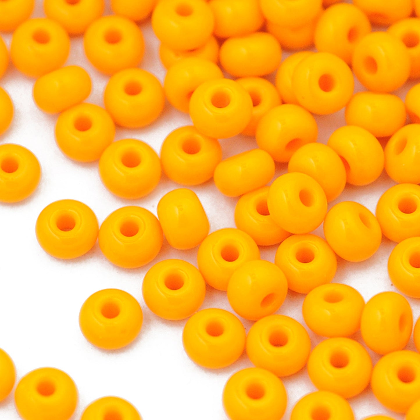 Preciosa Rocailles orange opak / Ø 4,5mm (5/0) / 15gr.