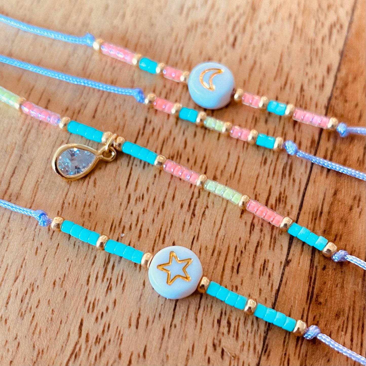 Delica Perlen neon gelb 10 gr. Ø 1,6mm 11/0 (DB-2031)