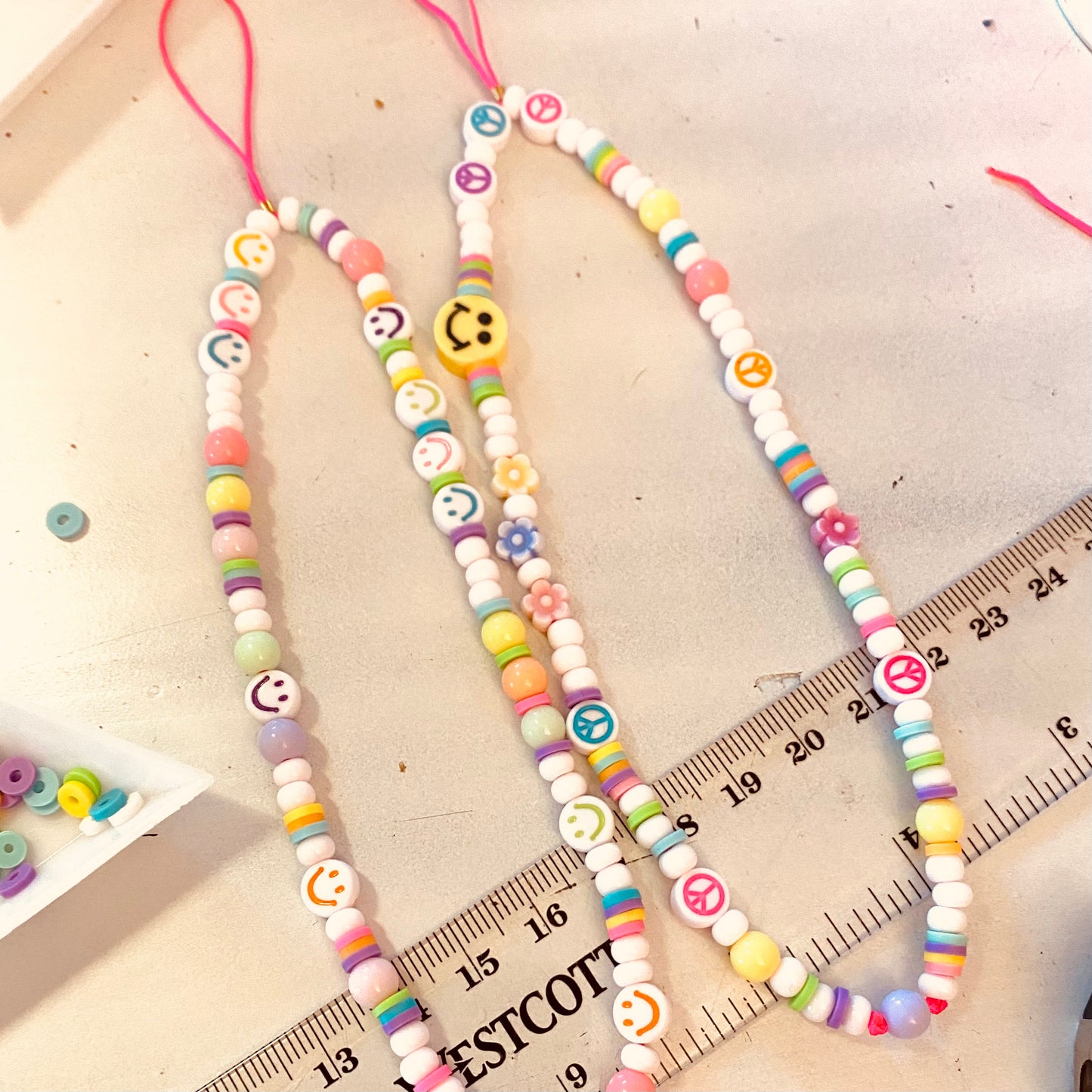 10x beads with Peace / colorful mix / 7 mm