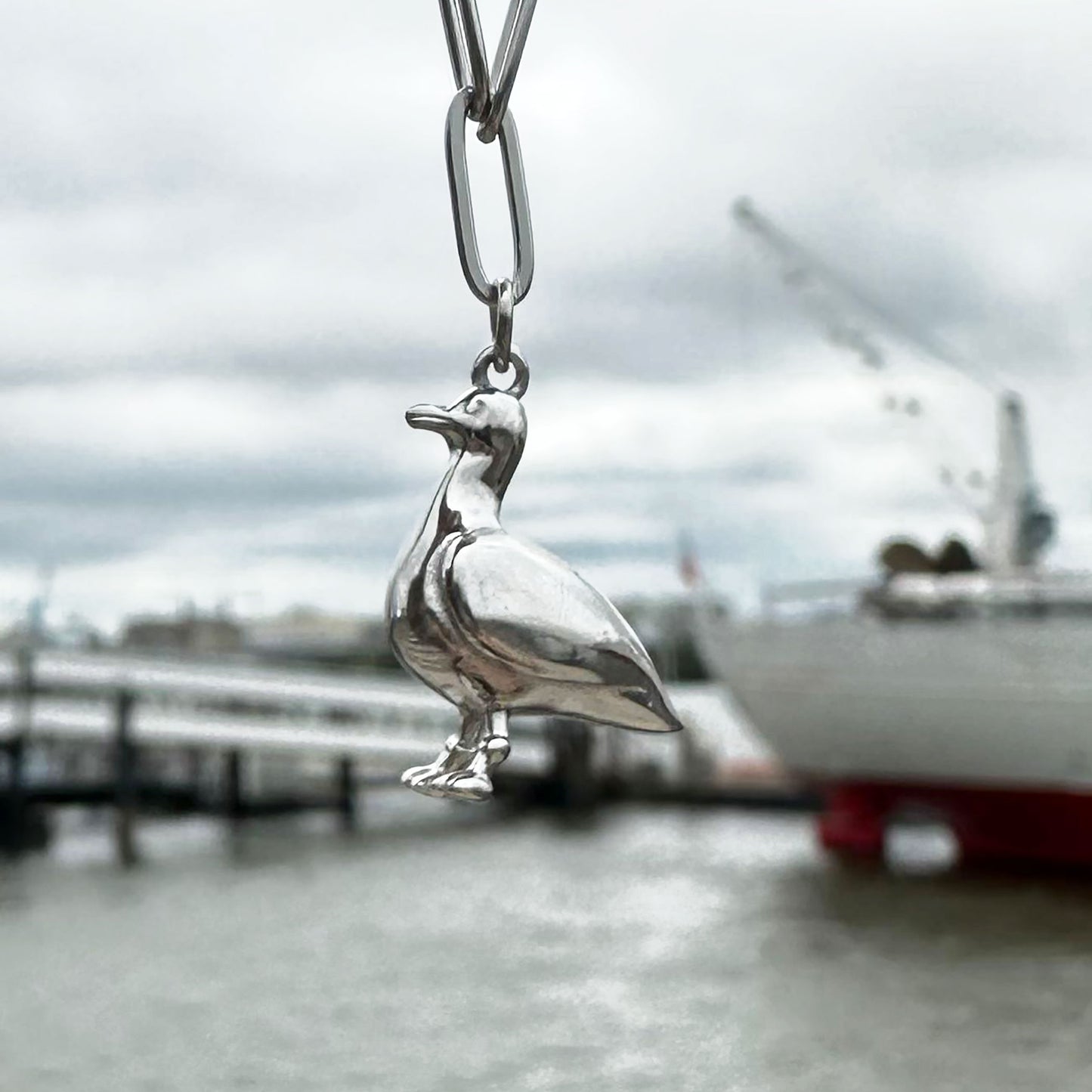 Möwe Anhänger / NUENA Hamburg Charm / Edelstahl