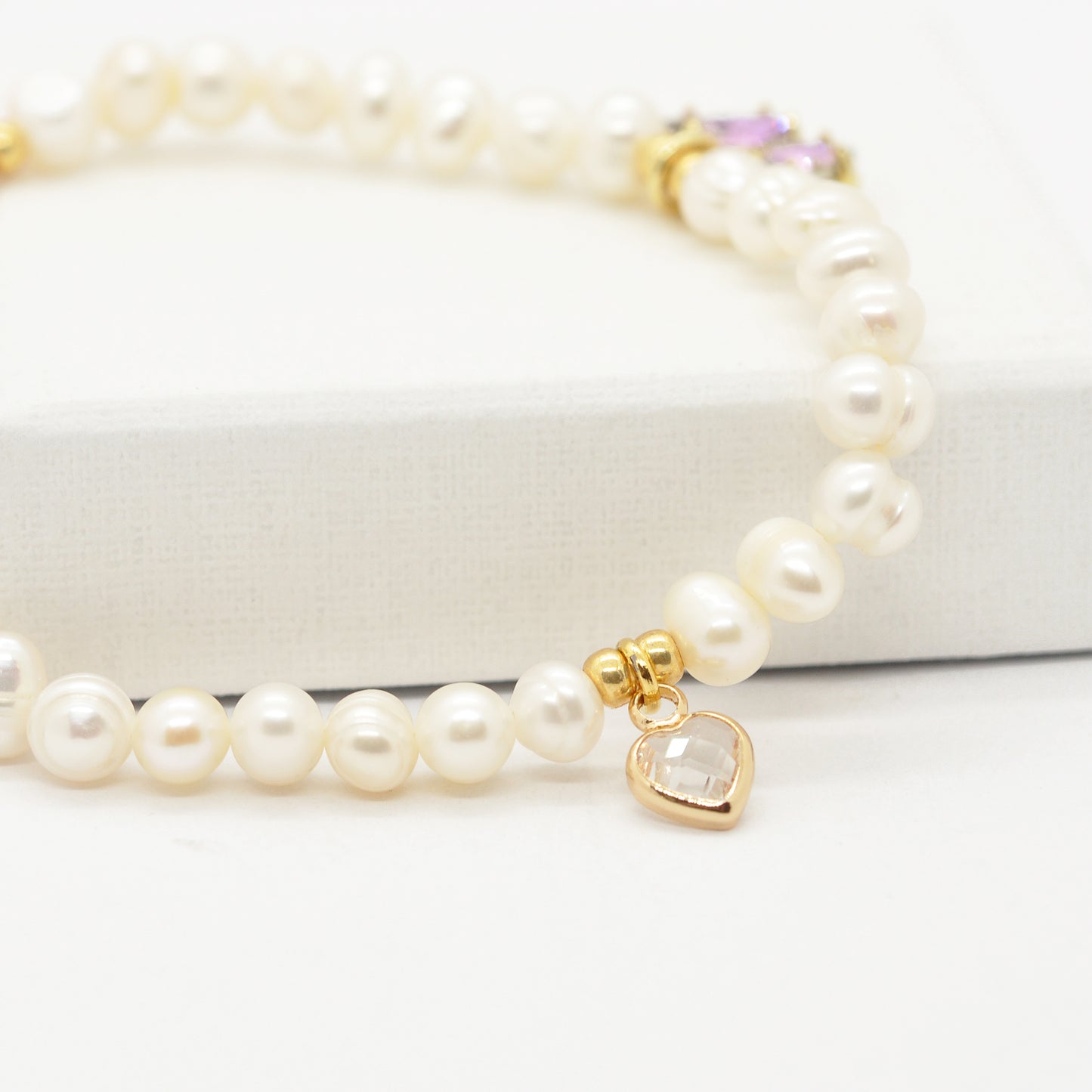 Mama Armband aus Süßwasserperle / Herz & Schmetterling Anhänger