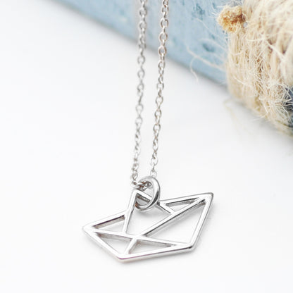 Zarte Origami Papierboot Kette / 925er Sterling Silber / Feine Erbskette