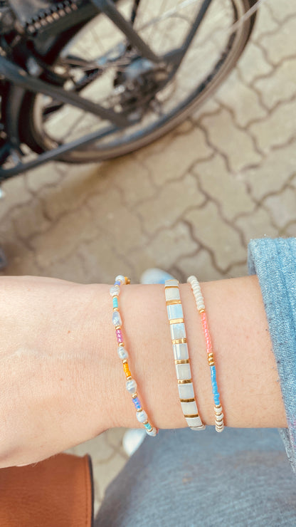 Armband / Pastell Rainbow / Süßwasserperle / Edelstahl vergoldet